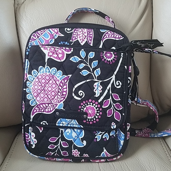 Vera Bradley Handbags - Vera Bradley Like New Crossbody